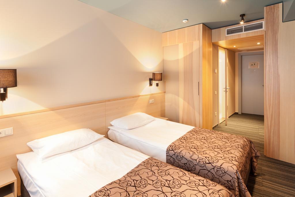 Rija Port Hotel รีกา ภายนอก รูปภาพ